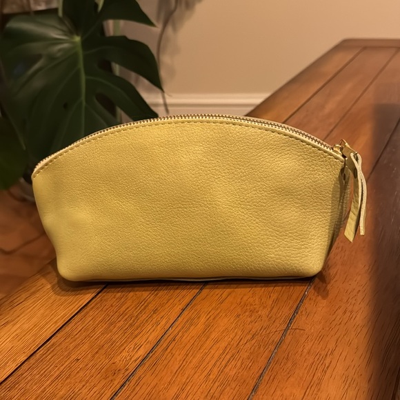 Sugar Snap PLG eclipse makeup case - Picture 2 of 4